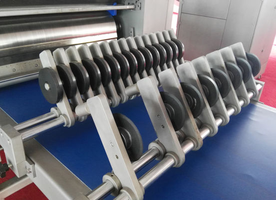 주문 쉬운 언 도넛 생산 라인은 진보된 시멘스 PLC 체계로 작동합니다 온라인 제조