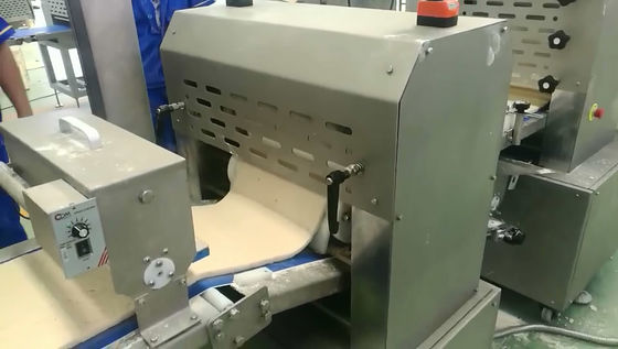 주문 가득 차있는 자동적인 언 피자 생산 라인 사각 모양 피자를 위한 100 - 270mm 직경 온라인 제조