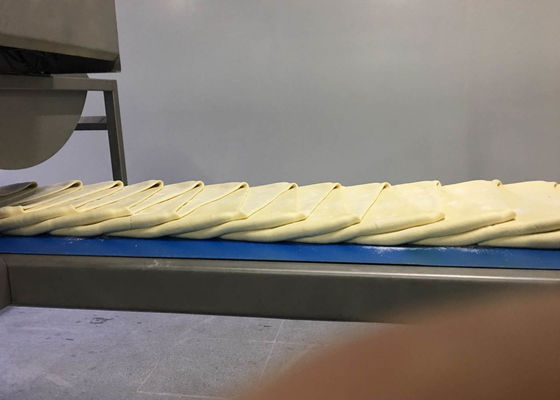 주문 304 스테인리스를 가진 주문 재단사 극대 144개의 층 반죽 Laminator 기계 온라인 제조