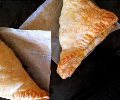 주문 PLC 터치 스크린 제어 및 크로이산 및 덴마크 빵 가공에 대한 1 년 보증 online manufacture